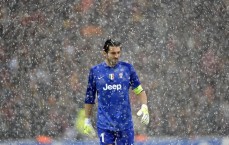 足彩网_五连杀！山东锋霸持续爆破防线，新黄金双枪呼之欲出，或重塑中超进攻美学