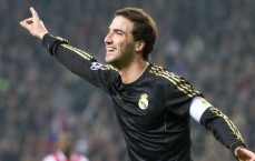 足彩网：贝林厄姆集锦，一球一助闪耀绿茵场，引领球队迈向胜利