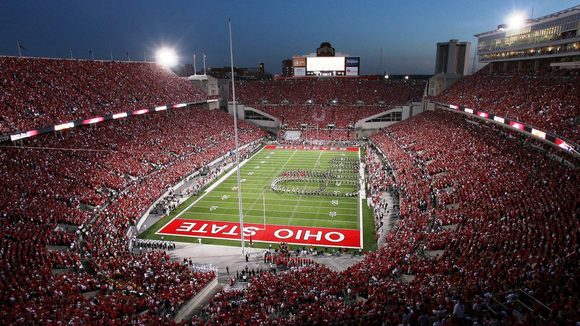 英雄联盟六周年盛典落户五棵松体育馆，汪苏泷倾情献唱点燃电竞激情