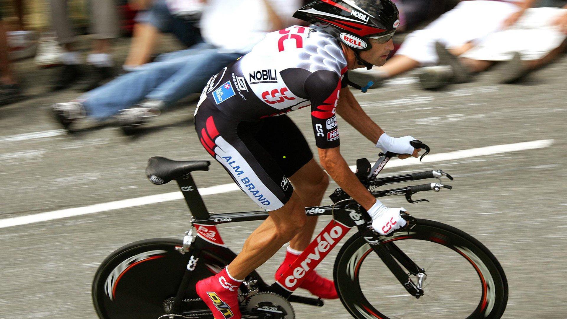 英媒披露里沙利松盼回归埃弗顿，太妃糖引援决策陷僵局